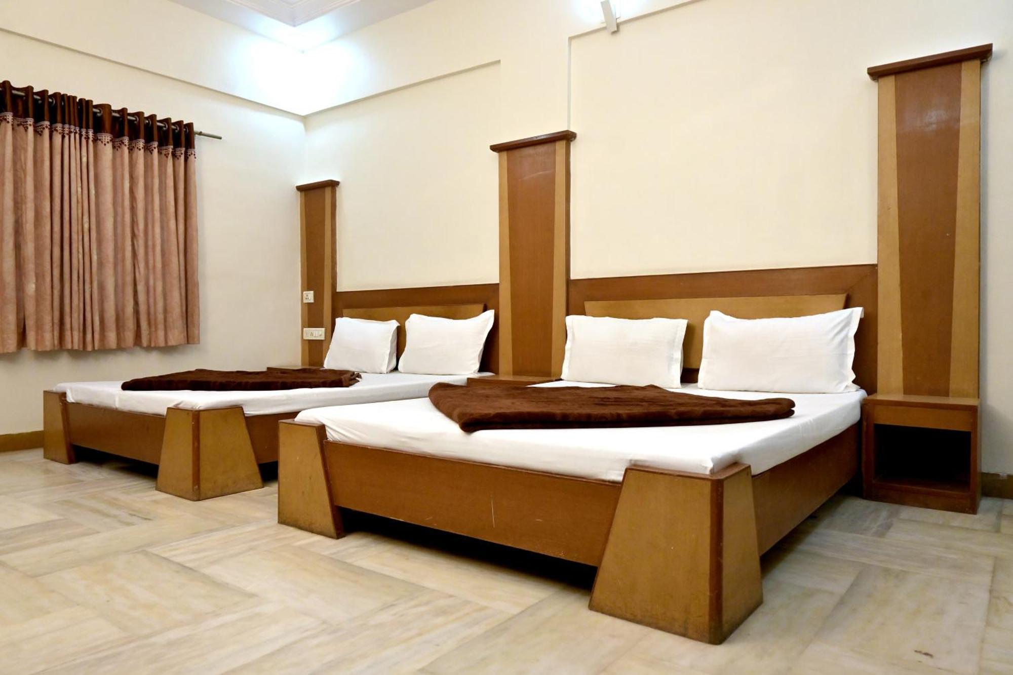 Hotel Roshan Palace Ambaji Εξωτερικό φωτογραφία